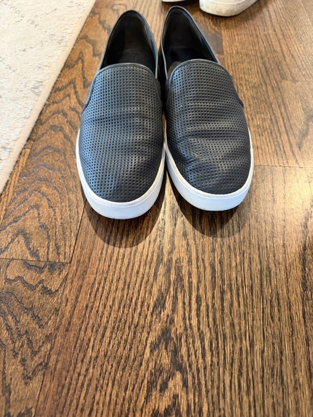 Vince leather sneakers